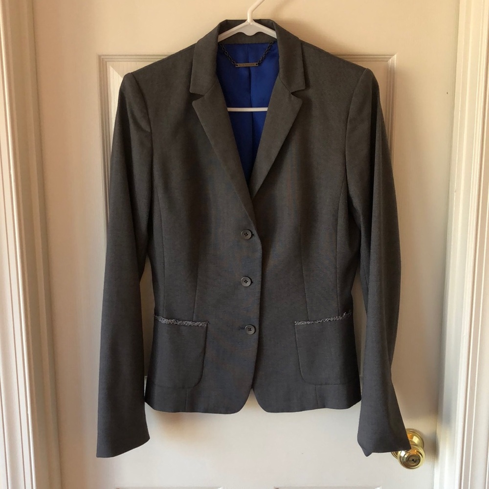 Grey blazer